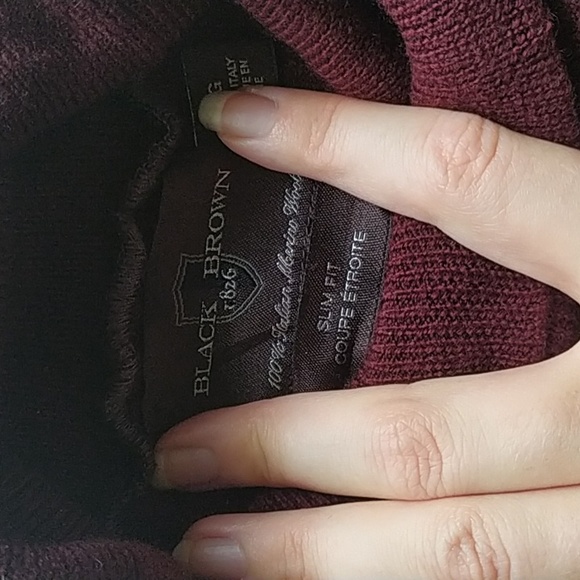 Merino Turtleneck Sweater - Picture 10 of 11